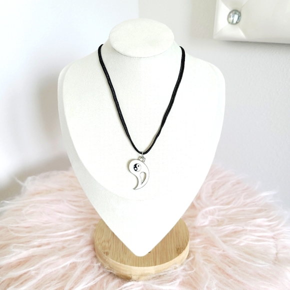 Yin Yang Pendant Necklace - Picture 1 of 5